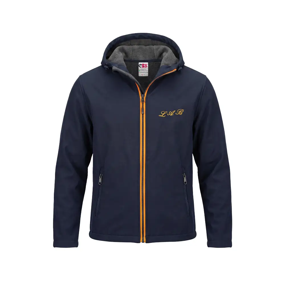 chaqueta Softshell oficial del Liceo Andrés Bello de Puerto Montt en CBS Uniformes. Prenda escolar de alta resistencia, cómoda y duradera. Tallas juveniles desde la XS a la 2XL.